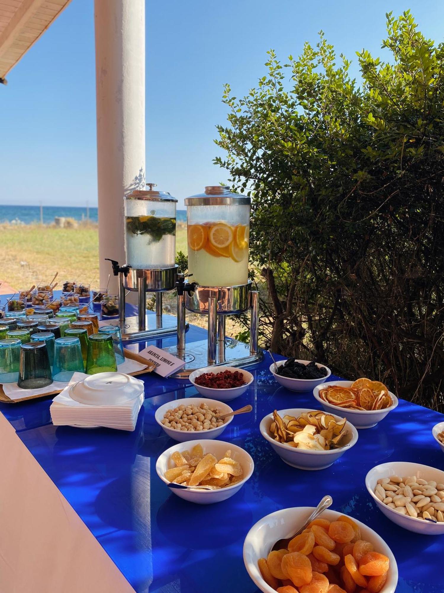 Hotel Mare Pineta Santa Margherita di Pula Ngoại thất bức ảnh