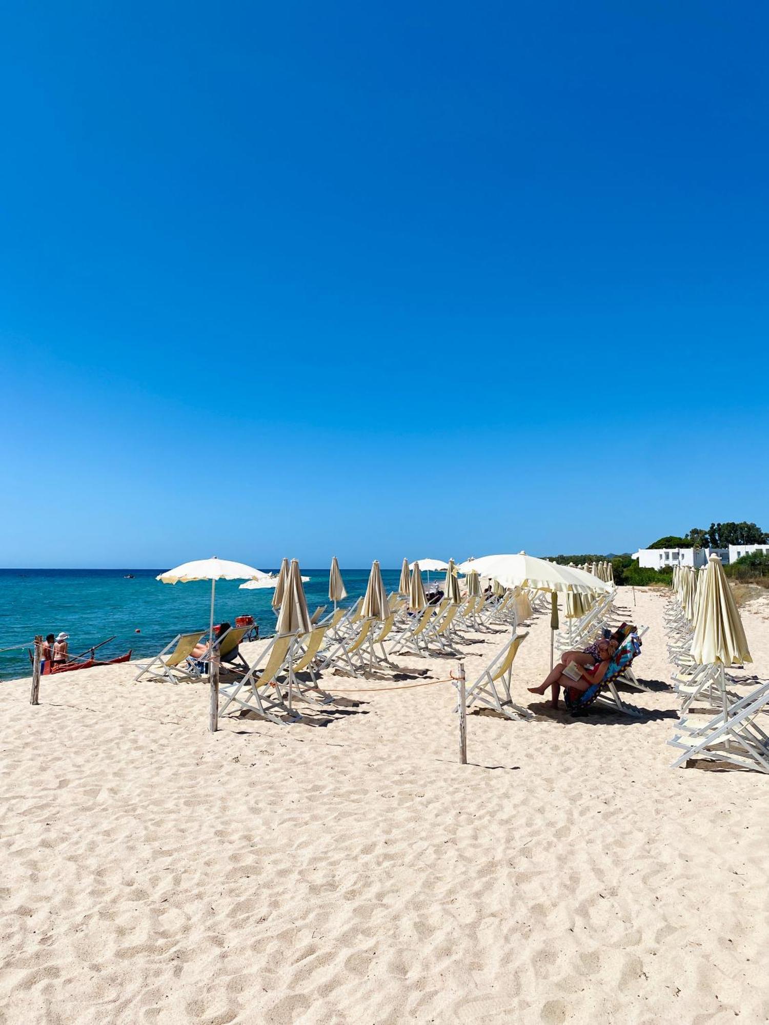 Hotel Mare Pineta Santa Margherita di Pula Ngoại thất bức ảnh