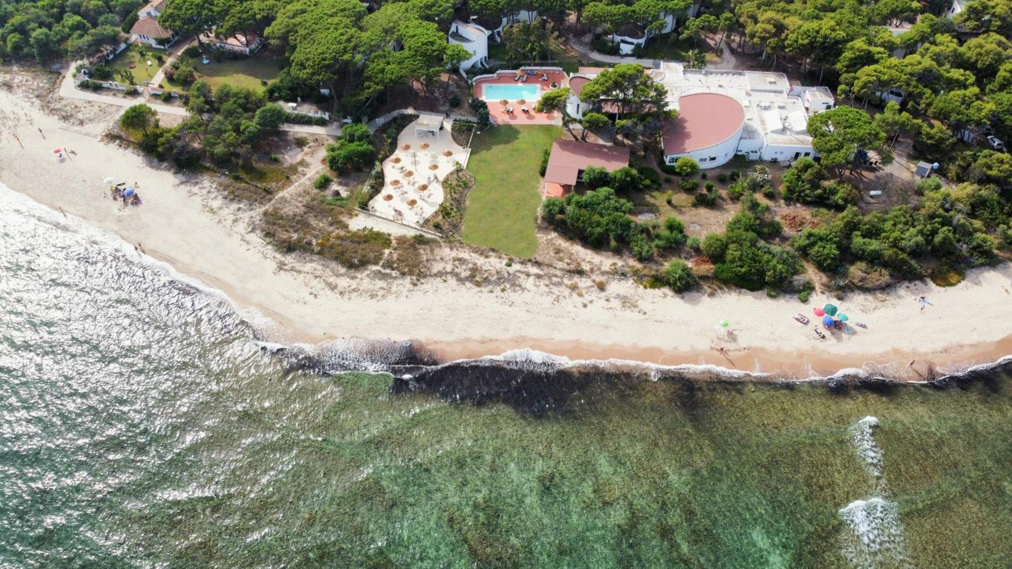 Hotel Mare Pineta Santa Margherita di Pula Ngoại thất bức ảnh