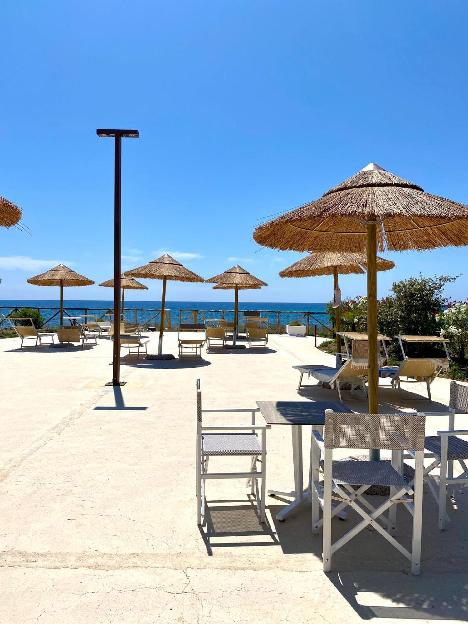 Hotel Mare Pineta Santa Margherita di Pula Ngoại thất bức ảnh