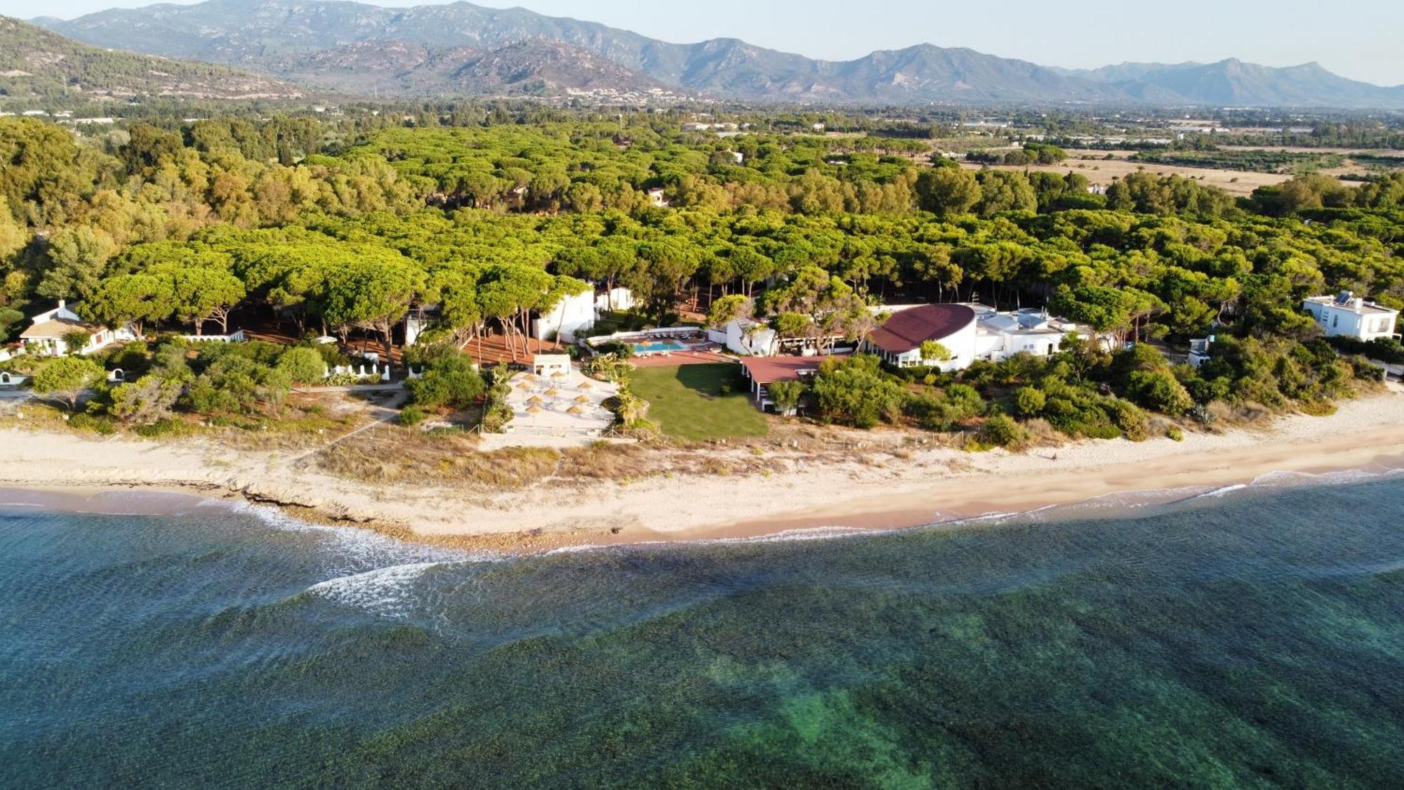 Hotel Mare Pineta Santa Margherita di Pula Ngoại thất bức ảnh